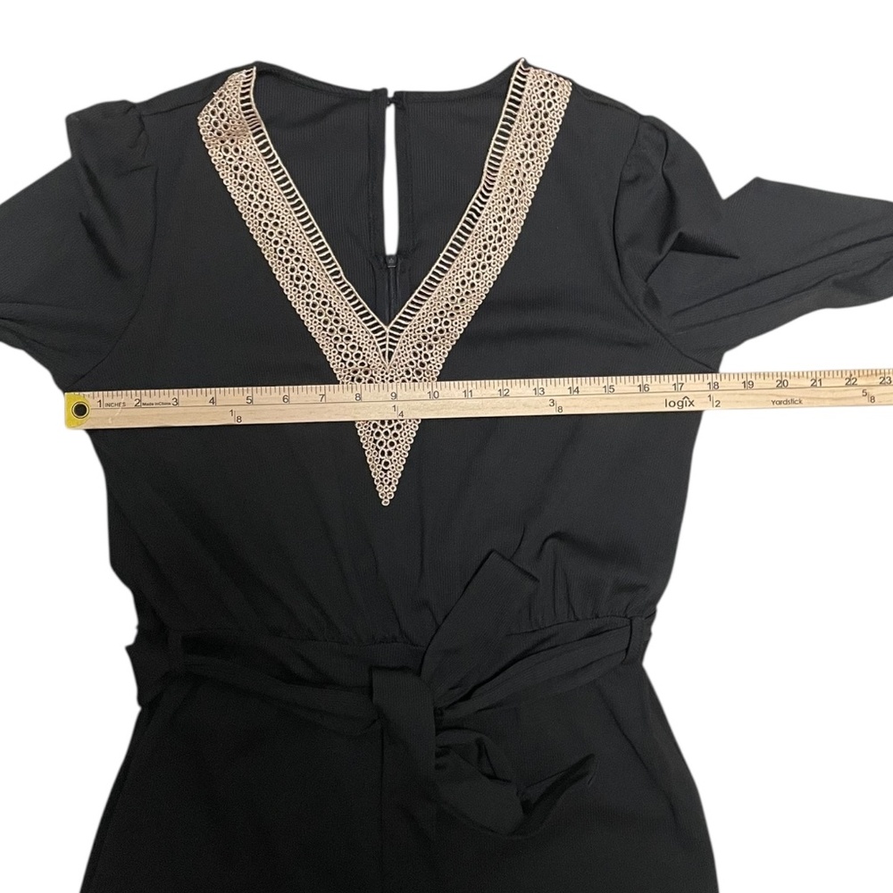 Women's Black Size Medium Jumpsuit with Belt EUC - Picture 6 of 7